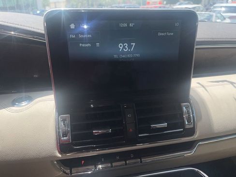 Used 2019 Lincoln Navigator Select w/ Technology Package RWD image 13