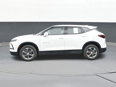 Used 2024 Chevrolet Blazer LT image 6