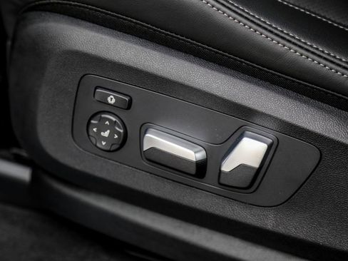 New 2026 BMW X5 xDrive40i w/ Executive Package image 19