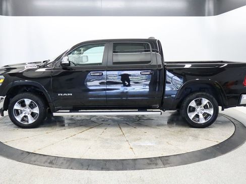 Used 2022 RAM 1500 Laramie AWD/4WD image 2