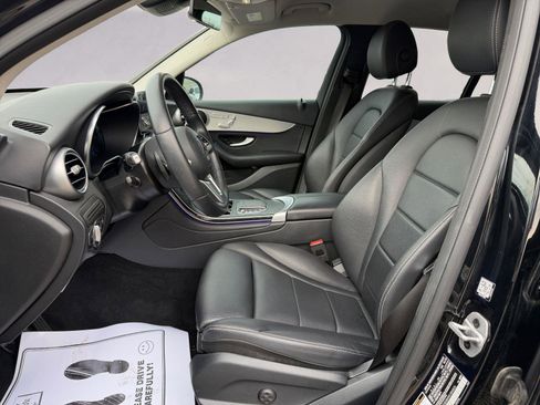 Used 2022 Mercedes-Benz GLC 300 image 9