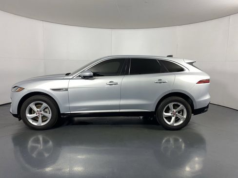 Used 2023 Jaguar F-PACE S image 8