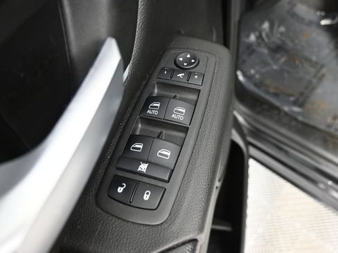 Used 2024 RAM 1500 Big Horn AWD/4WD image 19