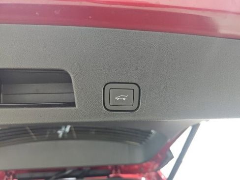 New 2026 Chevrolet Traverse LT w/ Enhanced Driving Package image 17