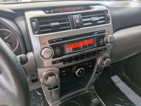 Used 2010 Toyota 4Runner SR5 AWD/4WD image 18