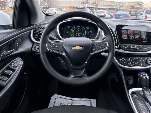 Used 2018 Chevrolet Volt LT image 5