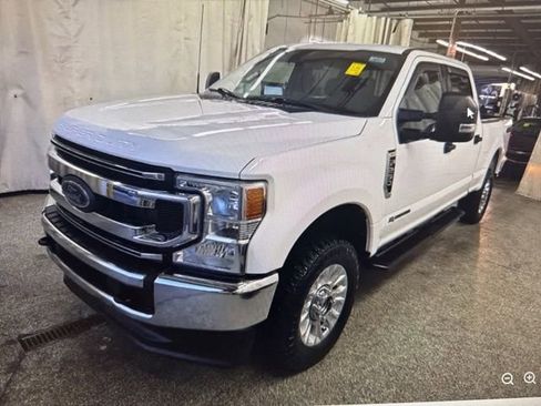 Used 2022 Ford F250 XLT image 1