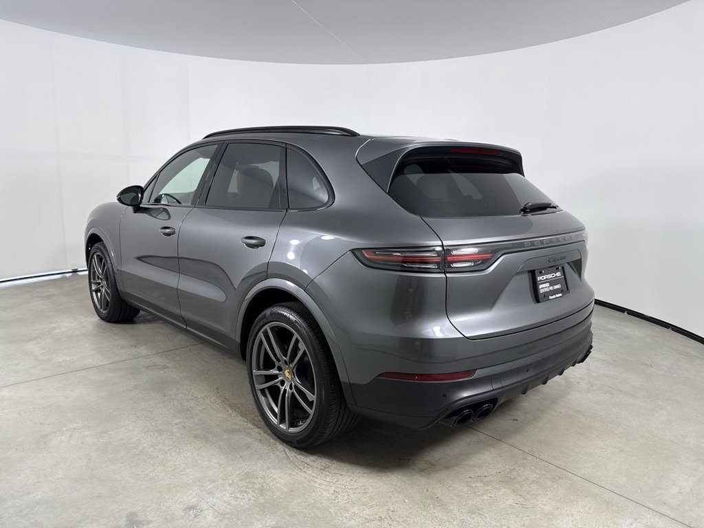 Certified 2023 Porsche Cayenne AWD/4WD image 3