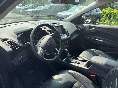 Used 2017 Ford Escape Titanium w/ Equipment Group 301A AWD/4WD image 10