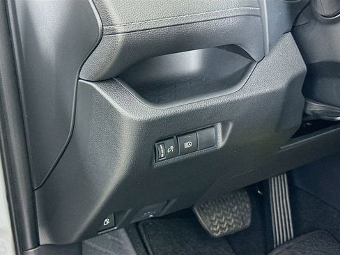 Used 2025 Toyota RAV4 LE image 10