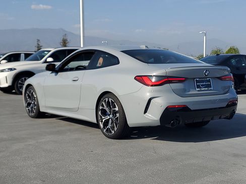 New 2026 BMW 430i Coupe w/ M Sport Package RWD image 2