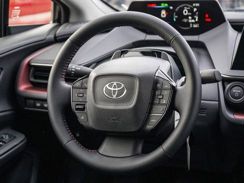 New 2026 Toyota Prius SE image 19