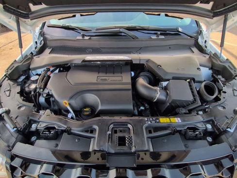 Used 2025 Land Rover Discovery Sport S image 14