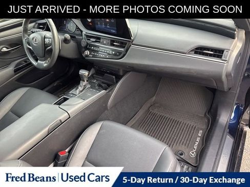 Used 2022 Lexus ES 350 image 16