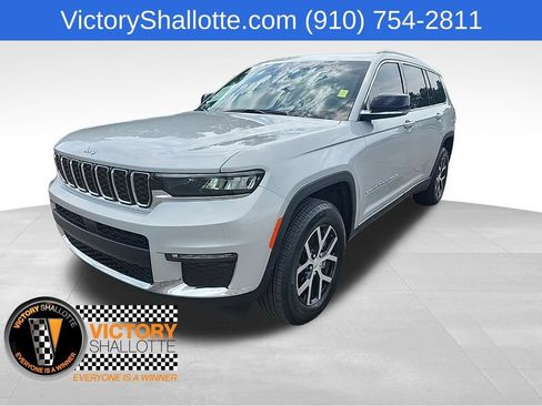 Certified 2025 Jeep Grand Cherokee L Limited w/ Trailer Tow Package RWD image 19