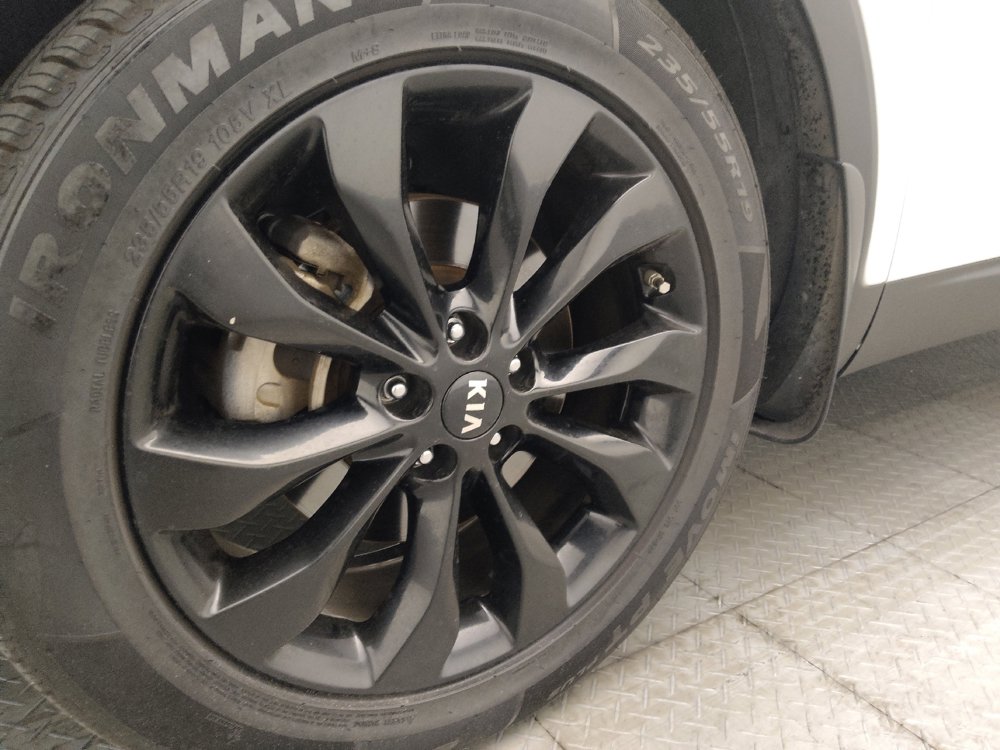 Used 2020 Kia Sorento S FWD image 31