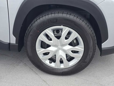 Used 2022 Toyota Corolla Cross L AWD/4WD image 9
