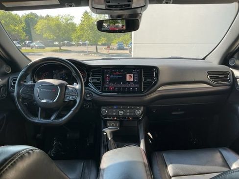 Used 2024 Dodge Durango GT AWD/4WD image 2