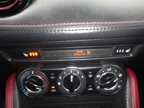 Used 2016 MAZDA CX-3 Touring w/ Premium Package image 10