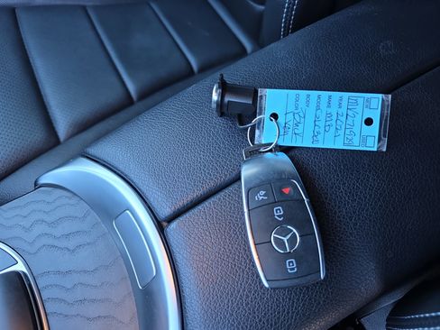 Certified 2021 Mercedes-Benz GLC 300 4MATIC image 35