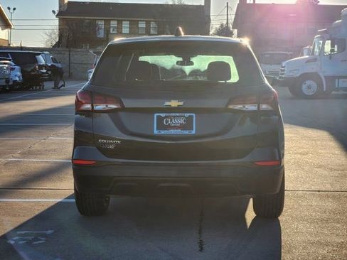 Used 2022 Chevrolet Equinox LS w/ LPO, Floor Liner Package image 13