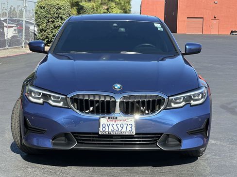 Used 2022 BMW 330i Sedan w/ Driving Assistance Package image 6