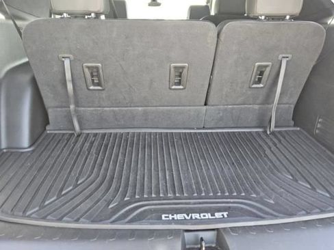 Used 2023 Chevrolet Traverse RS FWD image 4