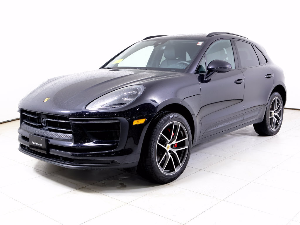Certified 2025 Porsche Macan S w/ Premium Package Plus AWD/4WD image 1