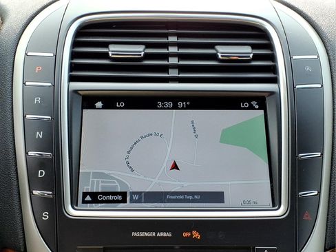 Certified 2019 Lincoln Nautilus Reserve AWD/4WD image 8