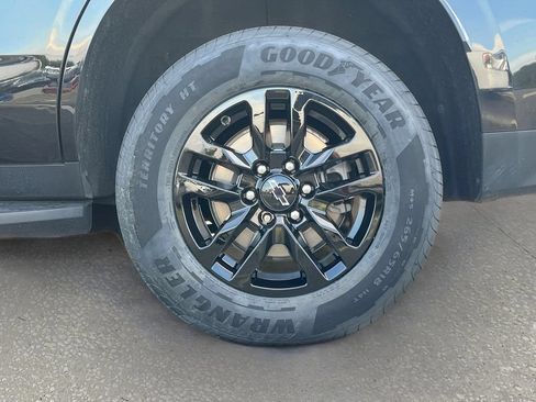 Used 2024 Chevrolet Tahoe LT RWD image 31