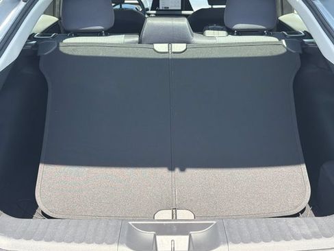 Used 2025 Toyota Prius LE FWD image 16