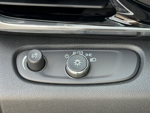 New 2026 Buick Envista Sport Touring w/ Convenience I Package FWD image 23