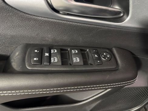 New 2026 Chrysler Pacifica Limited image 16