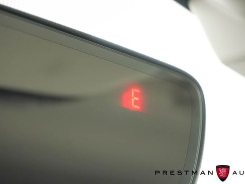 Used 2022 Subaru Impreza 2.0i Limited w/ Popular Package #2 image 35