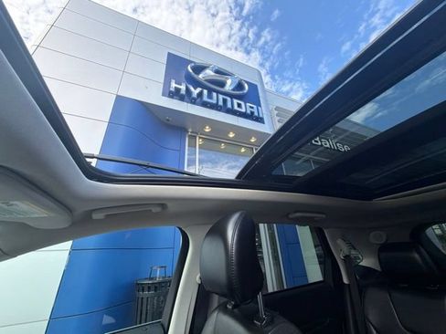 Used 2019 Ford Edge Titanium w/ Equipment Group 301A AWD/4WD image 32
