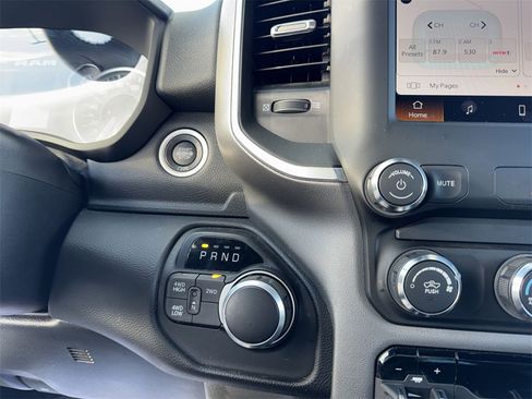 Used 2024 RAM 2500 Big Horn w/ Bed Utility Group image 19