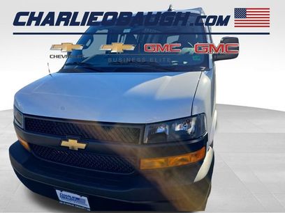 New 2025 Chevrolet Express 2500 Extended w/ Enhanced Convenience Package
