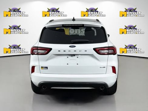 Used 2023 Ford Escape ST-Line w/ Equipment Group 301A AWD/4WD image 6