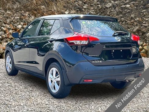 Used 2020 Nissan Kicks S FWD image 8