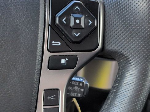 Used 2022 Toyota Tacoma SR5 w/ Technology Package RWD image 23