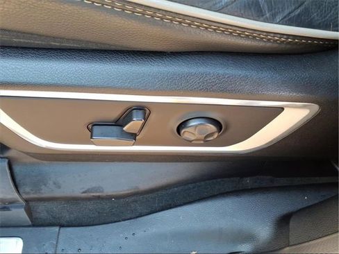 Used 2021 RAM 1500 Laramie w/ Sport Appearance Package image 13