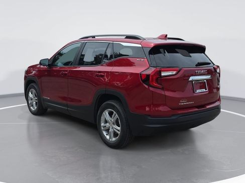 Certified 2023 GMC Terrain SLE w/ Driver Convenience Package FWD image 6