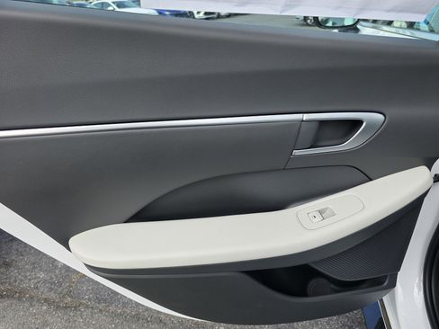 New 2025 Hyundai Sonata SEL image 11