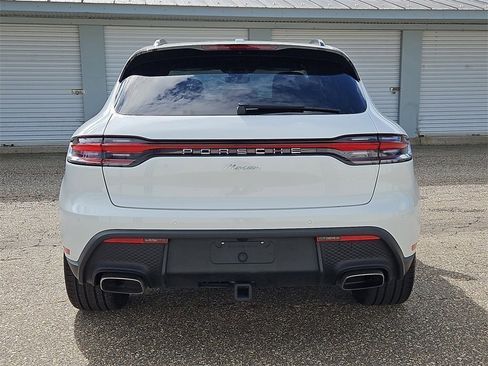 Certified 2025 Porsche Macan image 6