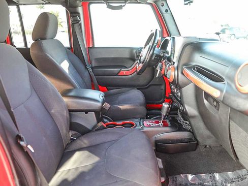 Used 2015 Jeep Wrangler Unlimited Sport w/ Quick Order Package 24S image 16