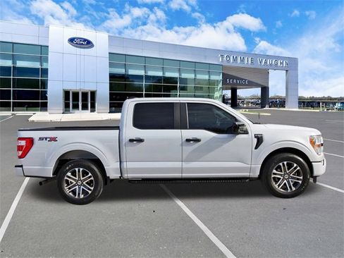 Used 2022 Ford F150 XL w/ STX Appearance Package image 5