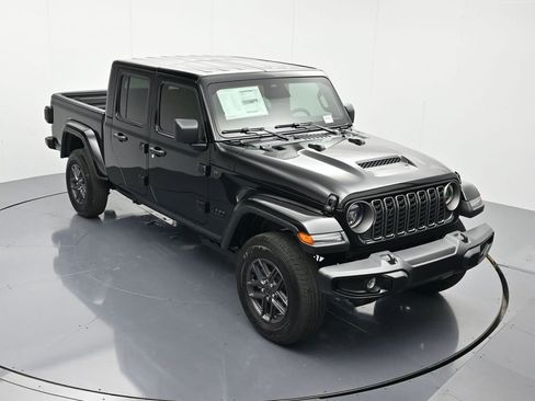 New 2026 Jeep Gladiator Sport AWD/4WD image 30
