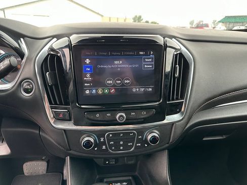 Used 2023 Chevrolet Traverse RS AWD/4WD image 16