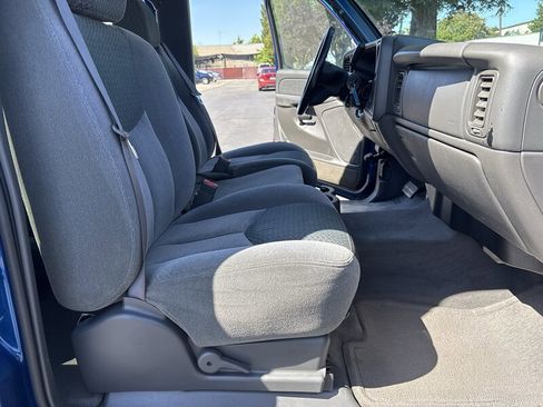 Used 2004 Chevrolet Avalanche 2WD image 36