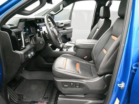 Used 2023 GMC Sierra 1500 AT4 w/ AT4 Premium Package AWD/4WD image 7